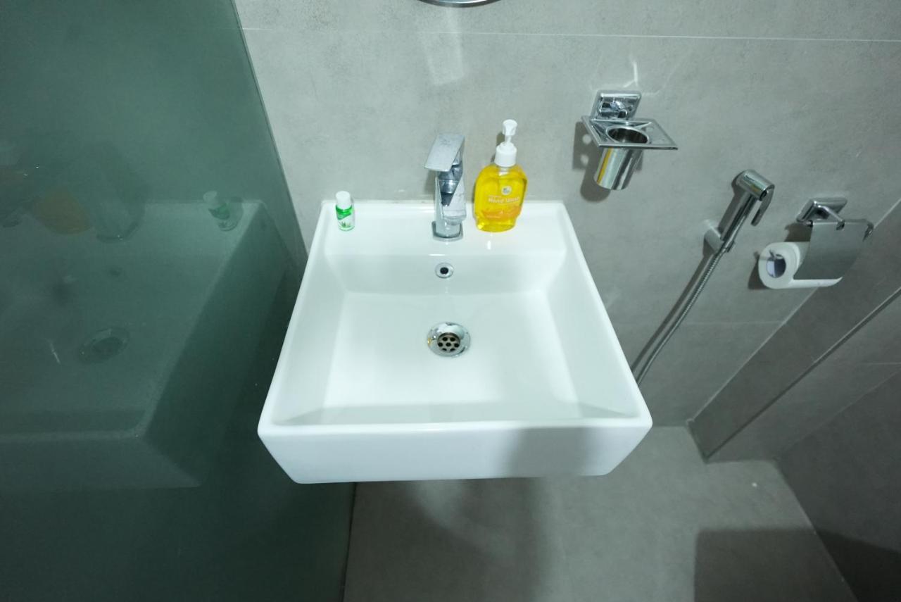 Bigson Service Madhapur अपार्टमेंट Hyderabad